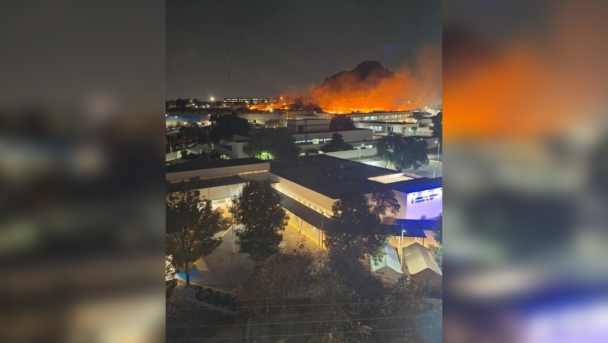 Las llamas del incendio fueron visibles desde distancias lejanas al lugar. | Foto: Especial