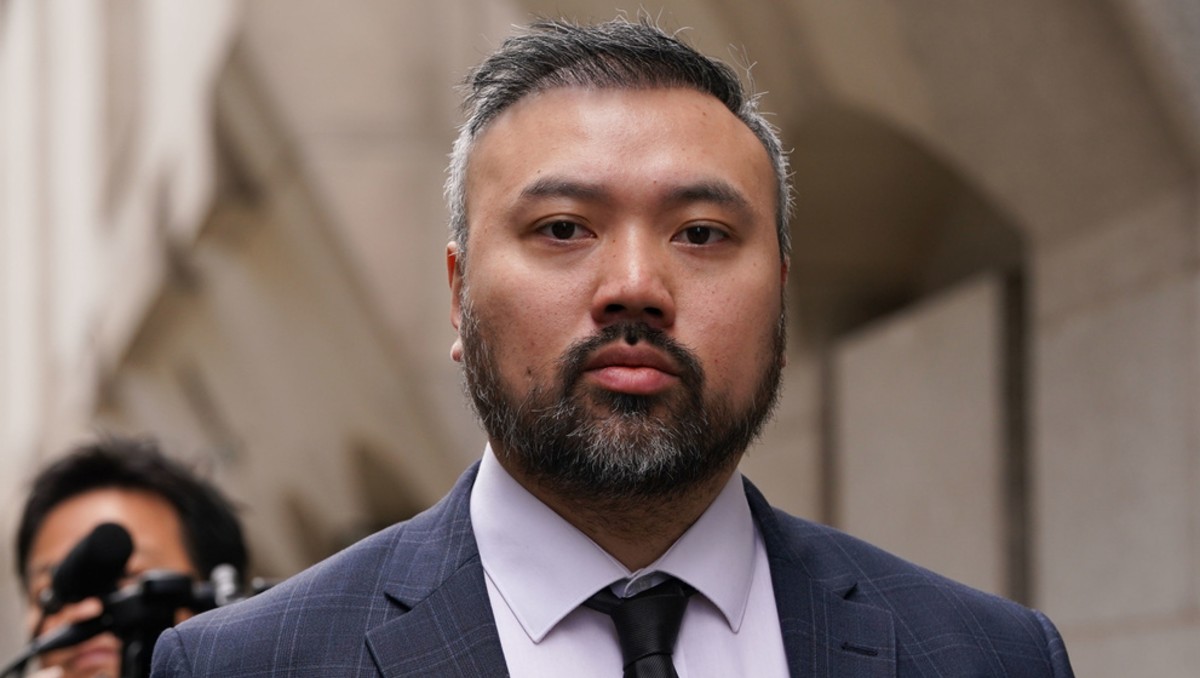 Peter Wai afuera del Old Bailey en Londres el 24 de mayo de 2024 | Foto: AP