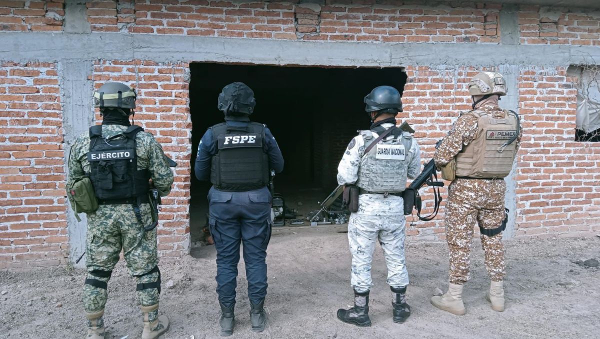Toma clandestina en Celaya es asegurada con más de 28 mil litros de gasolina