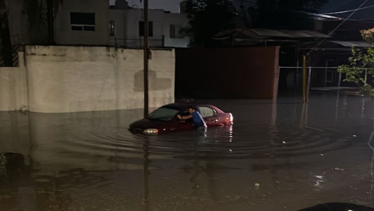 Tormenta inunda calles en Área Metropolitana de Monterrey. | Especial