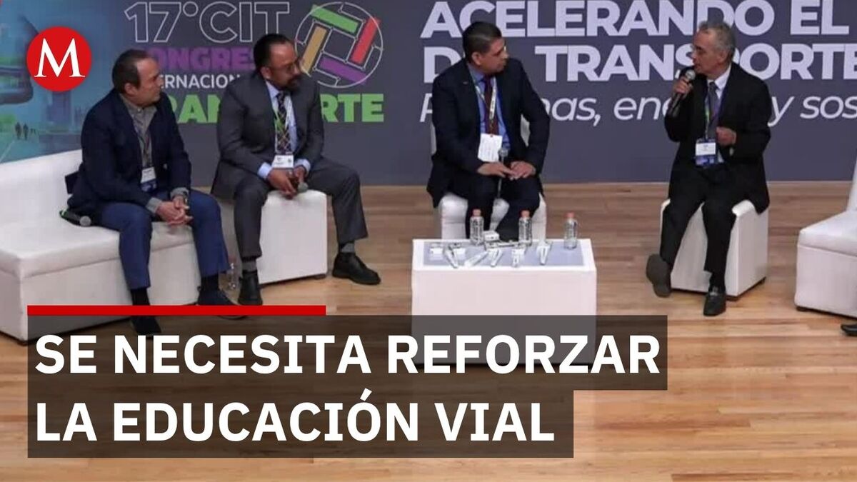 Expertos en el Congreso de Transporte analizan crisis de movilidad