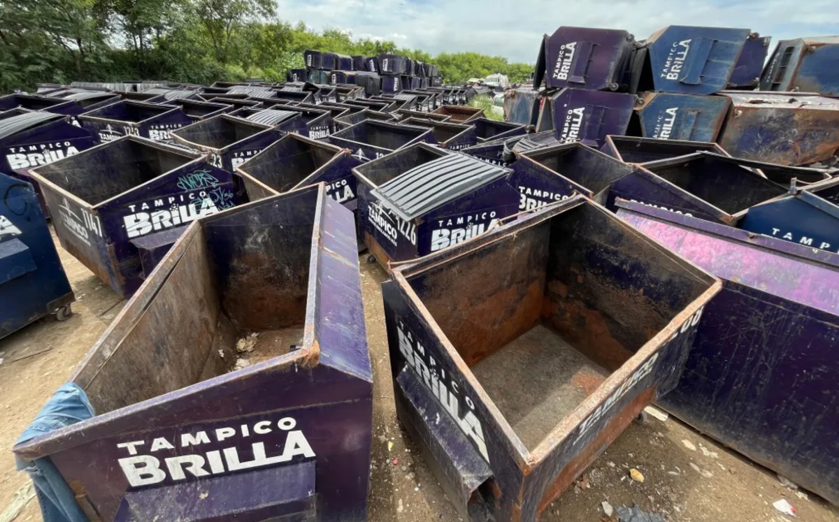 Los recipientes para la basura fueron retirados por la actual administración al dejar de ser funcionales. | Yazmín Sánchez