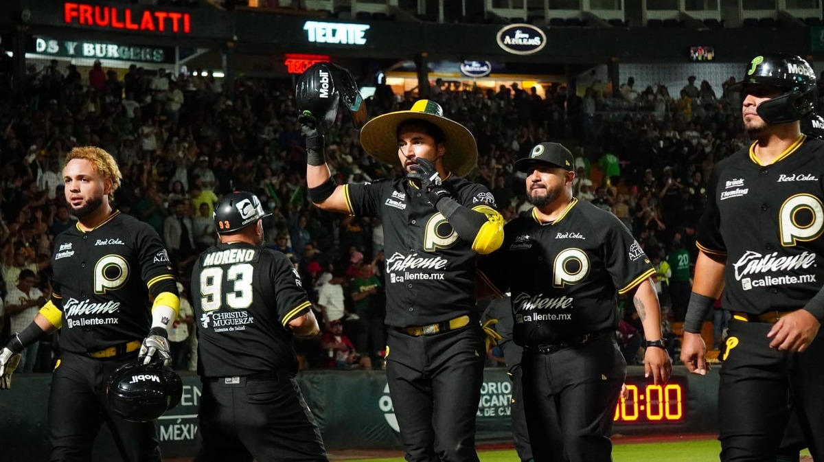 Pericos de Puebla gana primera serie ante Diablos | Especial
