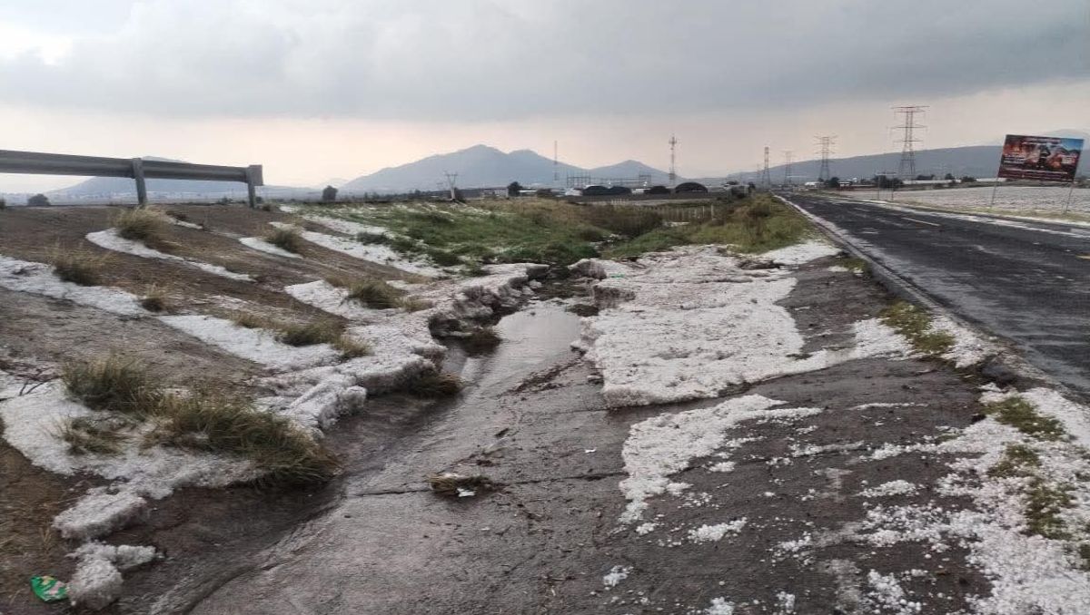 Tornado y granizada azotan Cuyoaco, Puebla | Especial