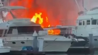 El incendio consumió un yate. (Especial)