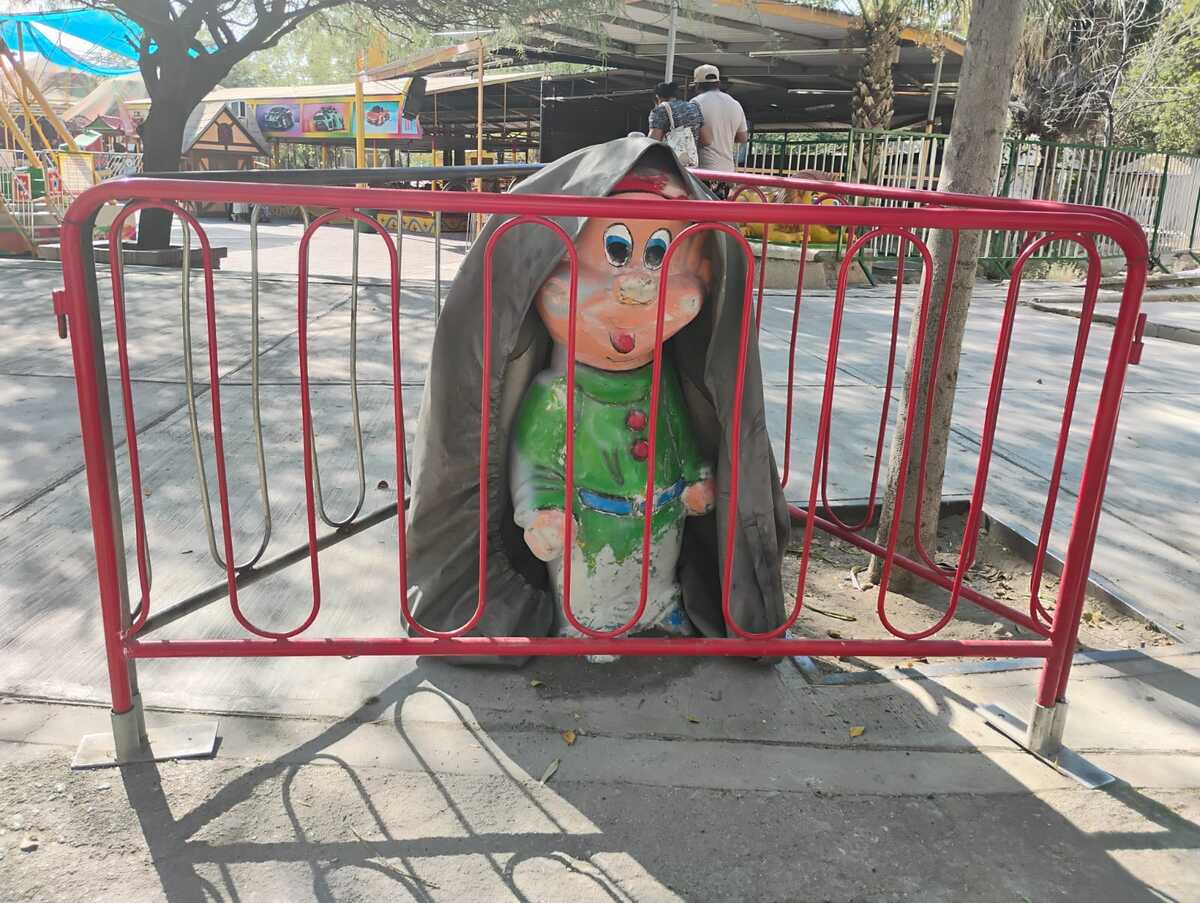 Este lunes continúan los trabajos de restauración de 'Tontín' en el Bosque Venustiano Carranza de Torreón | Alejandro Castañeda