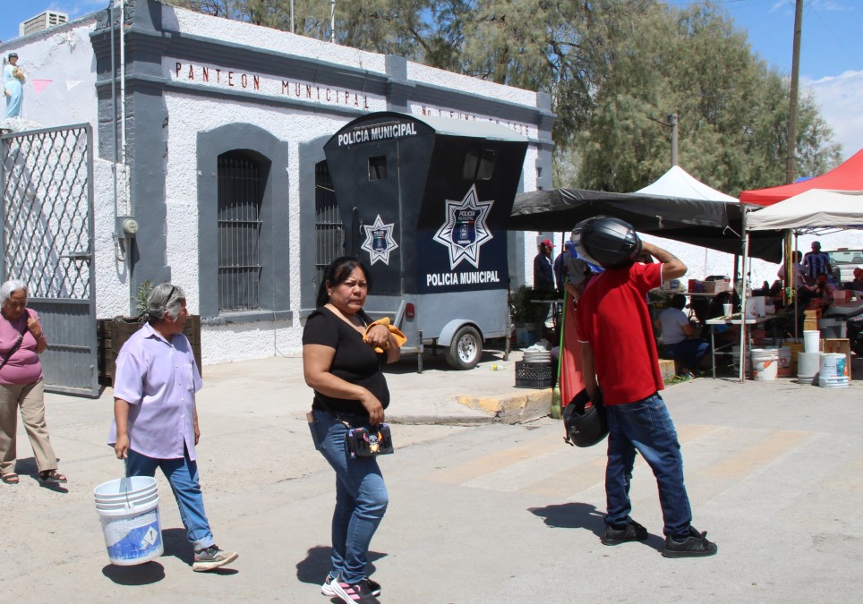 Se realizaron una serie de operativos de Seguridad Pública en los camposantos por el 10 de mayo | Roberto Amaya