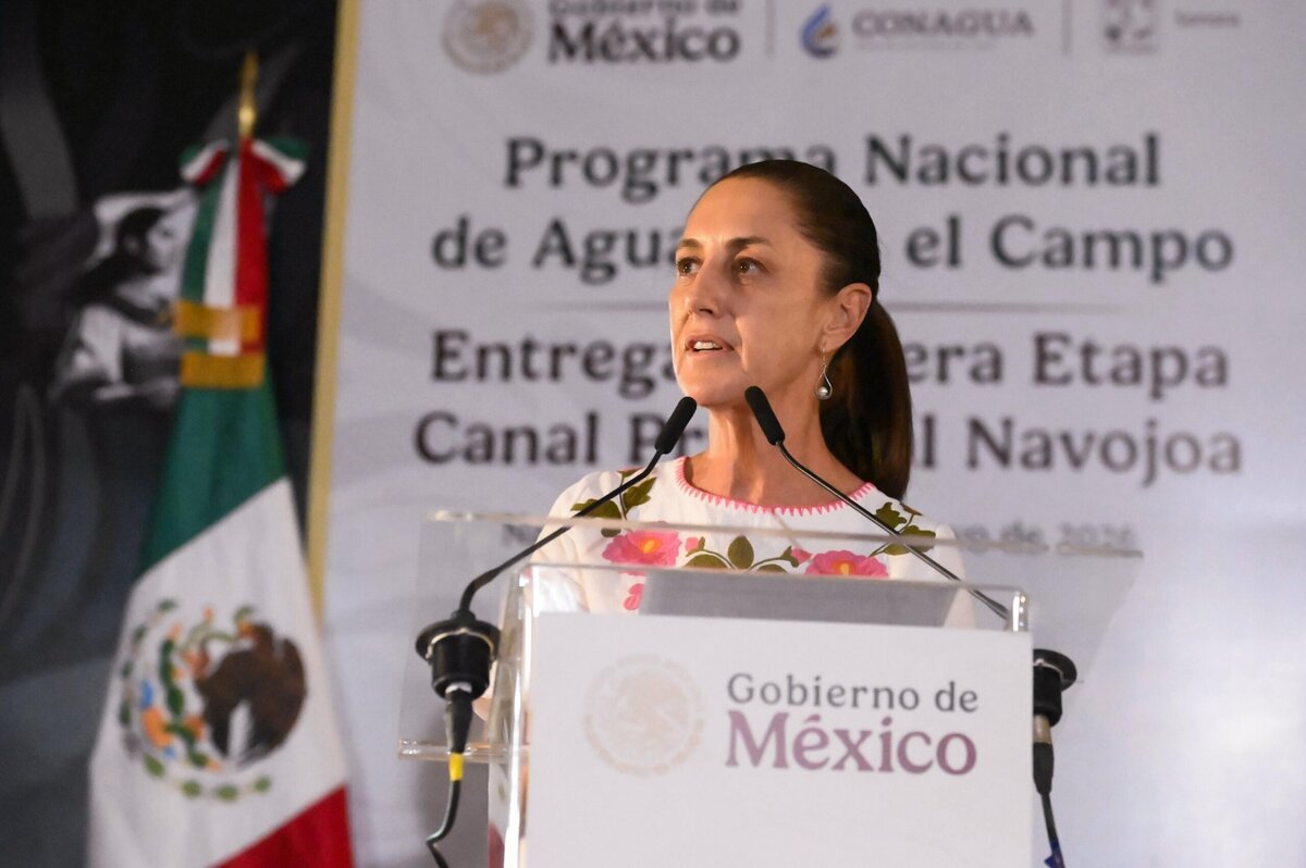 Sheinbaum entregó títulos de concesión de agua para uso agrícola. | Foto: Presidencia