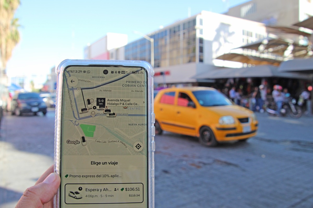 Denuncian cargos excesivos, facturas alteradas, autos viejos que se hacen pasar por nuevos y falta de regulación. | Foto: Verónica Rivera/Milenio