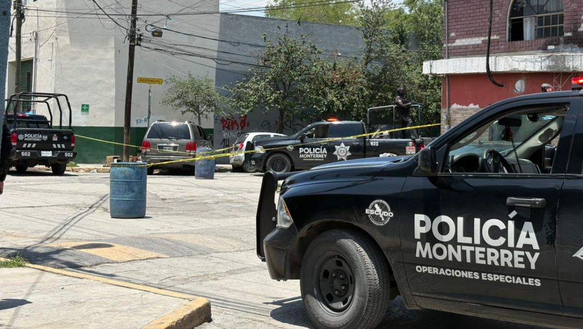 Dos hombres y una mujer fueron capturados en el cruce de Luis Quintanar y Xicoténcatl | Édgar Plata