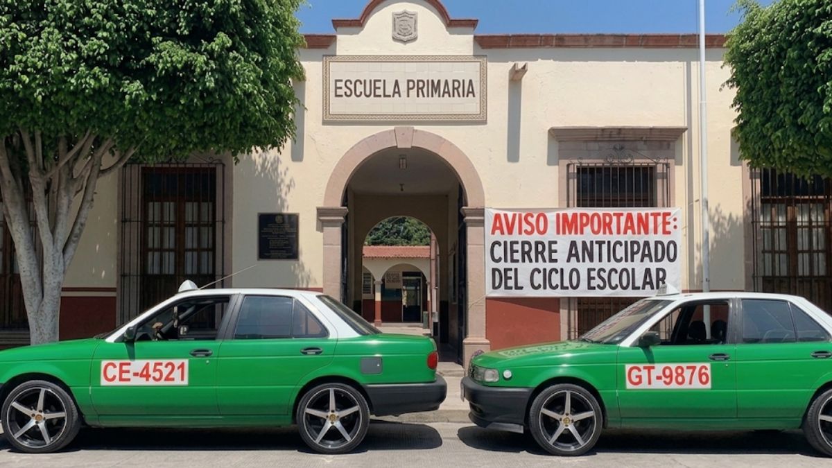Juan Tena advierte golpe económico para el sector taxista por posible cierre anticipado del ciclo escolar | Generada con Gemini