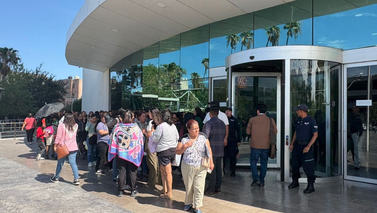 Samuel García prometió la tarjeta durante festejos del Día de las Madres | Pedro Delgado
