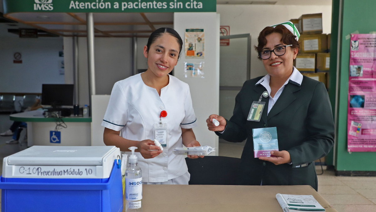 Enfermeras atienden con vocación humana en Puebla | Melanie Torres