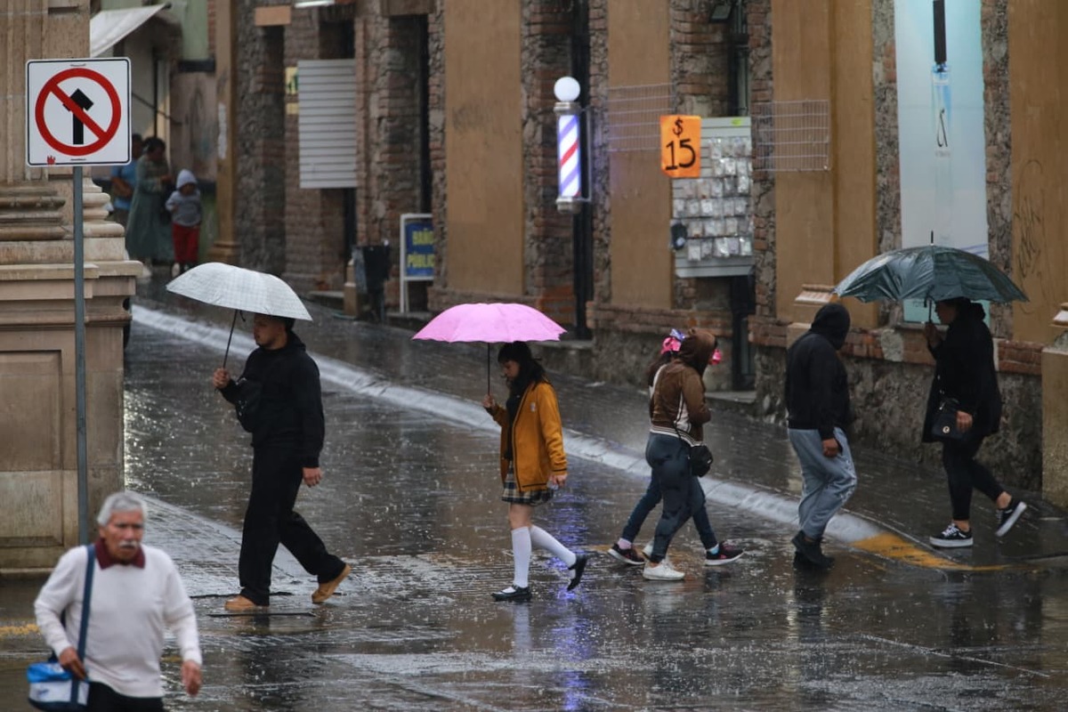 Frente frío 50 bajará la temperatura y provocará lluvias. (Jorge Sánchez)