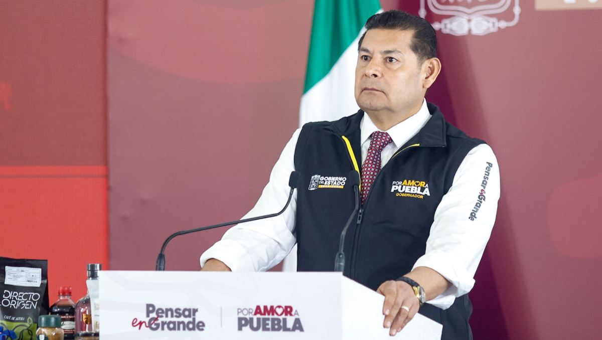 Gobernador de Puebla, Alejandro Armenta | Agencia EsImagen