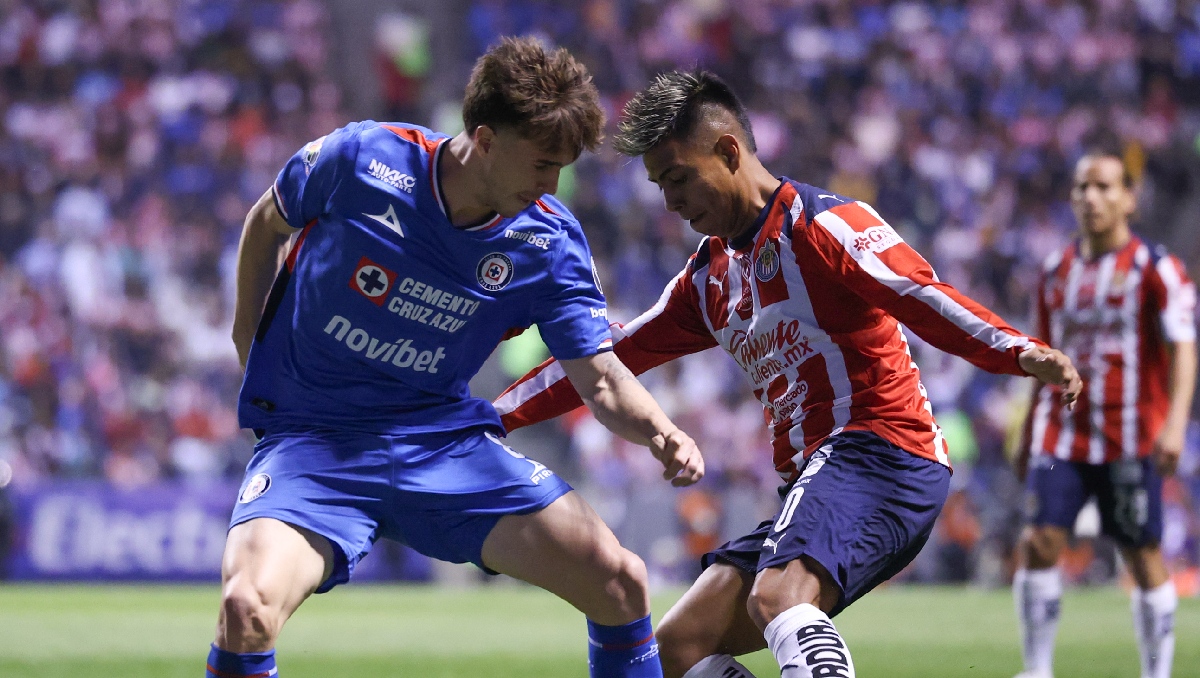 Inteligencia Artificial predice marcador más probable en la ida entre Cruz Azul y Chivas (Imago7)