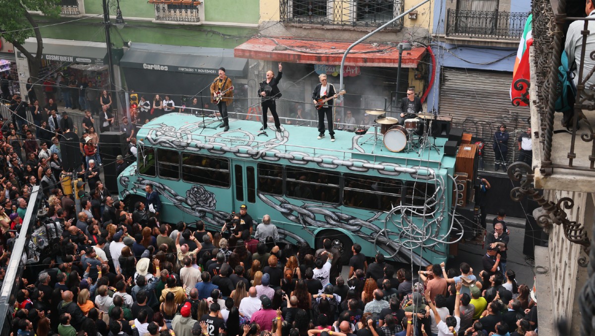 La banda durante la grabación de su video en CdMx. | Especial