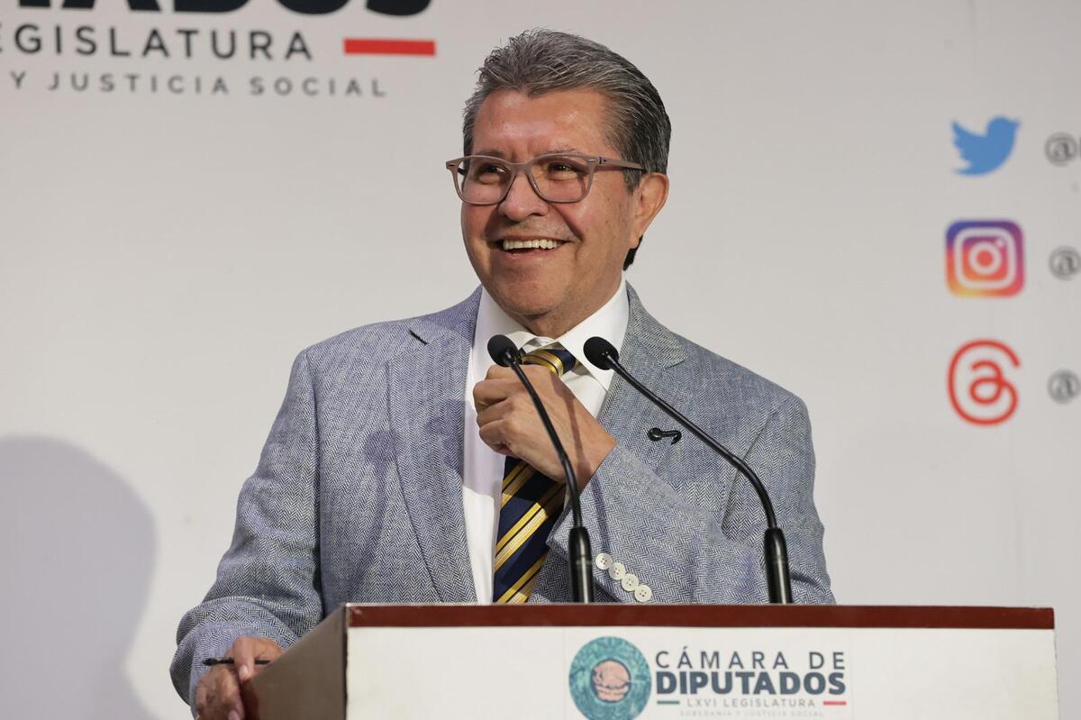 Monreal explicó que la demanda de juicio político contra María Eugenia Campos sería procesada conforme a la ley. | Foto: Especial