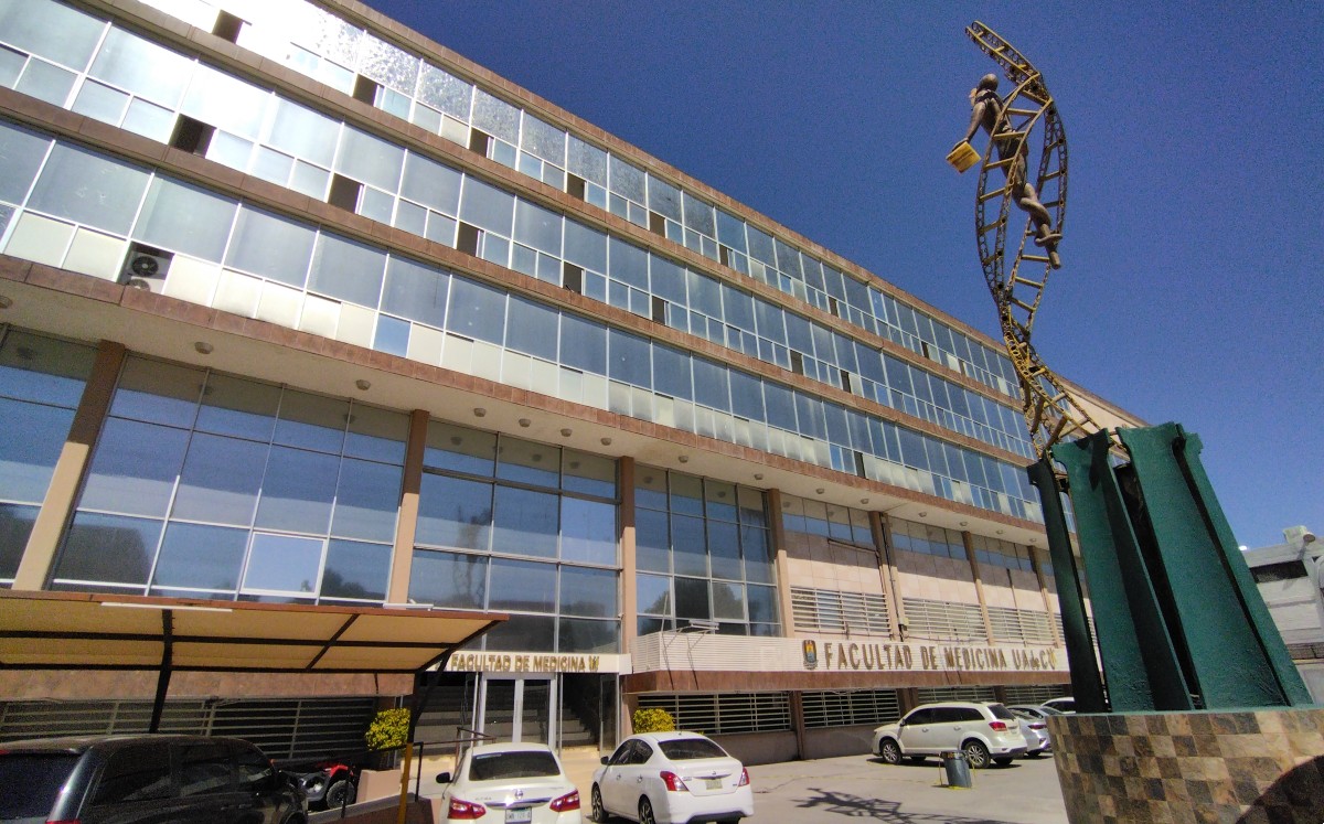 La atención se ofrecerá en las instalaciones de la Facultad de Medicina | Archivo Roberto Amaya