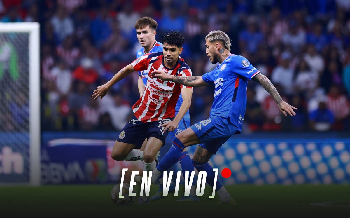Cruz Azul vs. Chivas EN VIVO. Partido Semifinal Ida Luga MX 2026 (Reuters)