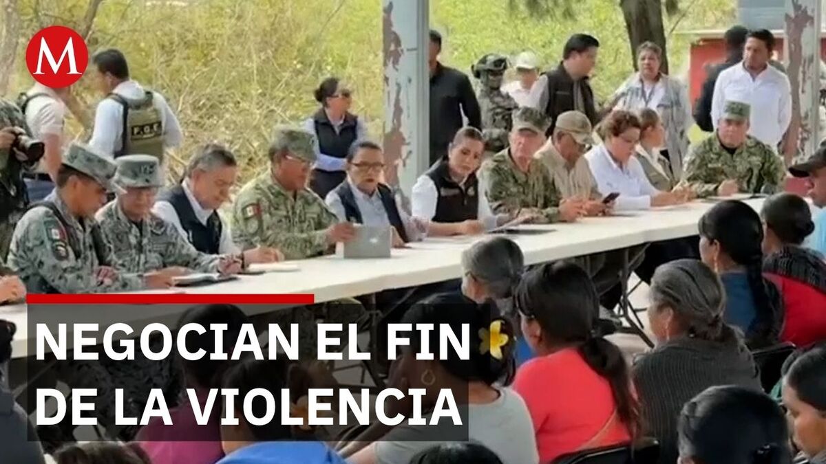Evelyn Salgado y Rosa Icela Rodríguez negocian la paz en Chilapa, Guerrero
