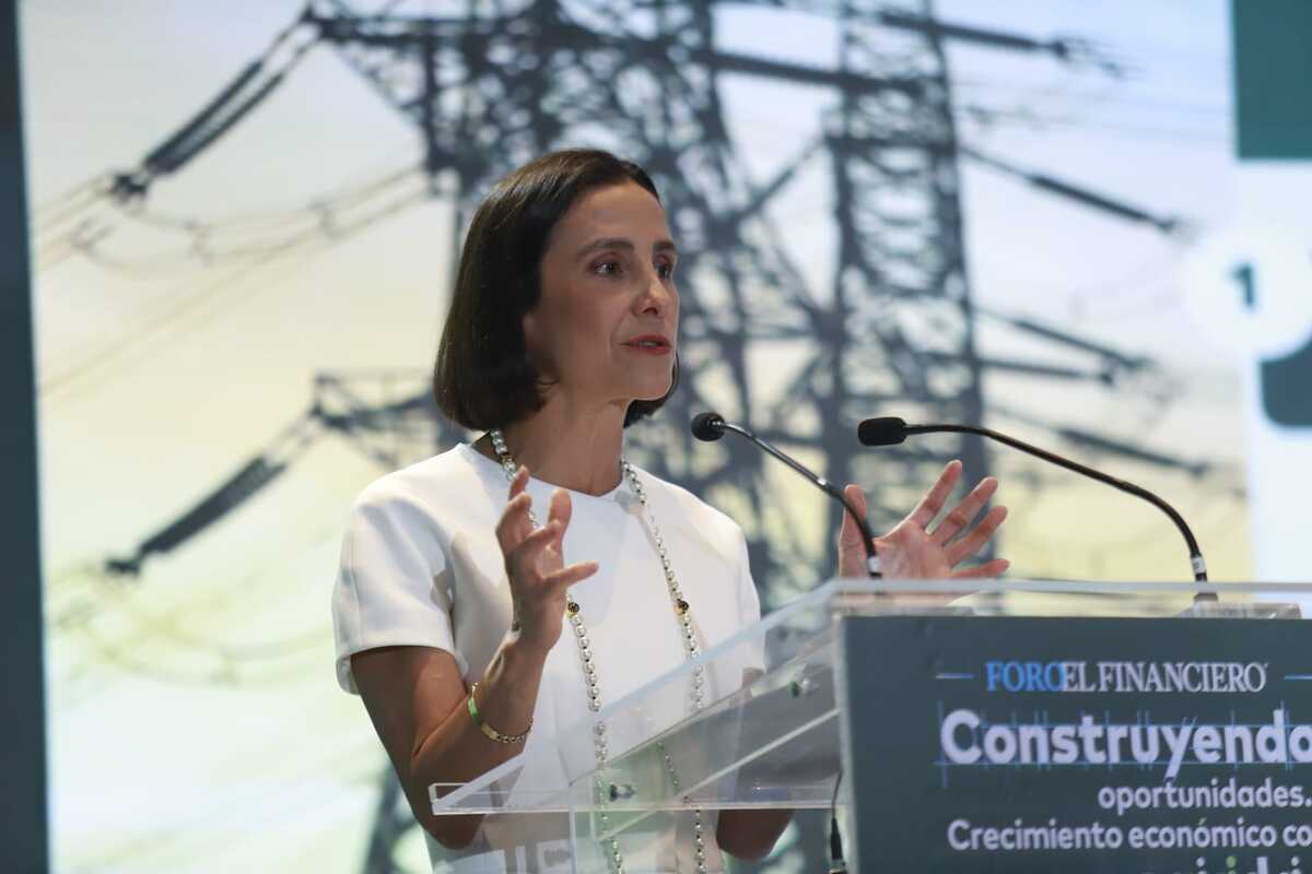 La funcionaria señaló que actualmente México importa alrededor de 70 por ciento del gas natural desde Estados Unidos. | Foto: Juan Carlos Bautista