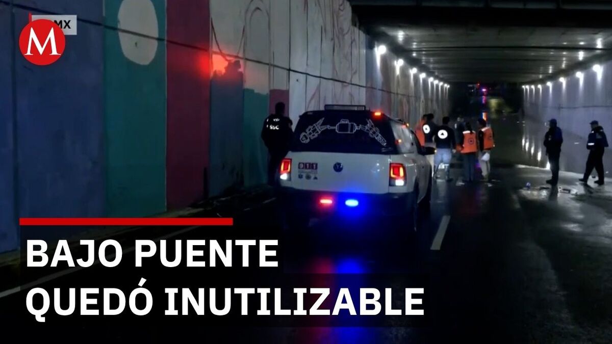 Inundación en Río Churubusco provoca cierre del bajo puente en la Ciudad de México