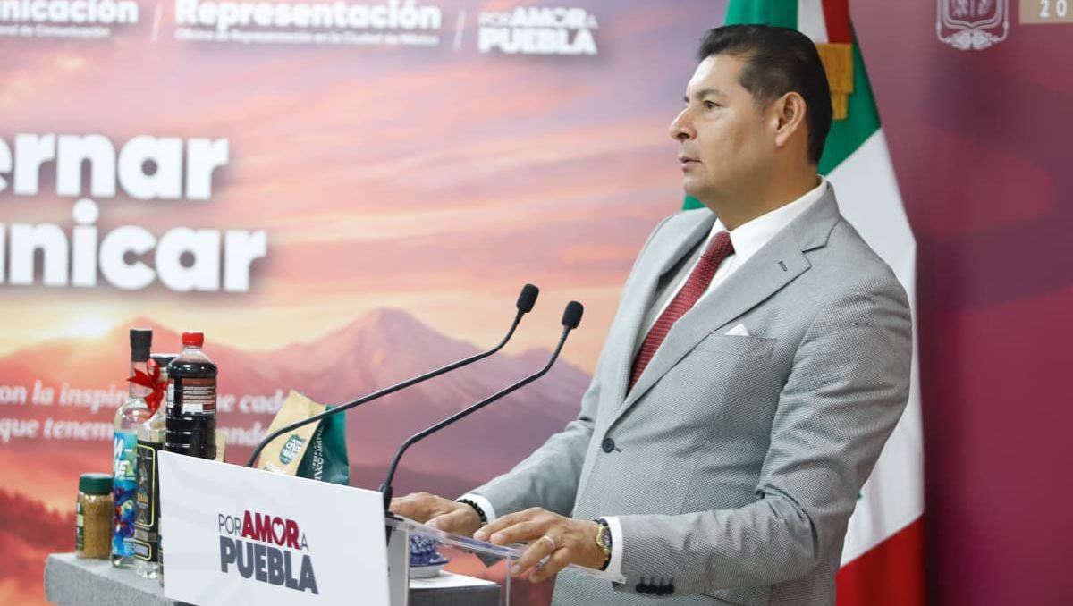 Puebla abre módulo del Registro Civil en la Ciudad de México | Especial
