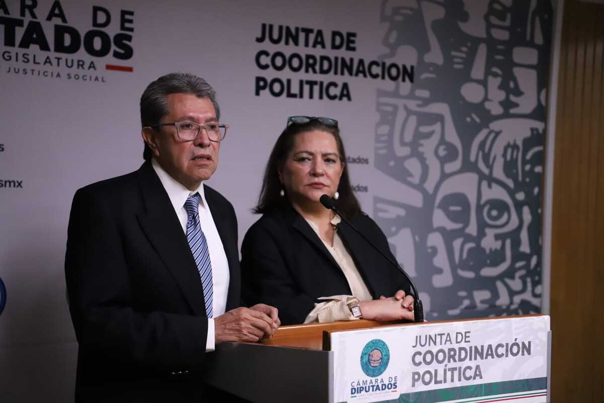 Ricardo Monreal, dirigente de la Jucopo, se reunió con la consejera presidenta del INE, Guadalupe Taddei. | Foto: Jesús Quintanar