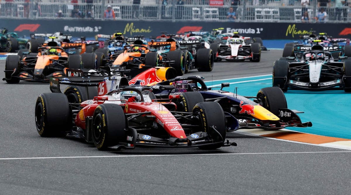Cambios de motor: el primer gran golpe al nuevo reglamento técnico de F1 (Reuters)