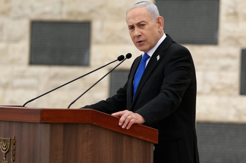 Netanyahu sostuvo un encuentro con el presidente emiratí, el jeque Mohammed bin Zayed Al Nahyan. | Foto: Agencia AP