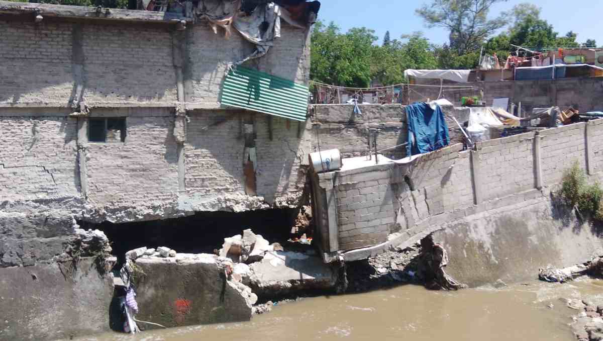 Más de 40 personas permanecen en carpas tras el colapso de viviendas por lluvias en Río Hondo. Foto: Carlos Zaid