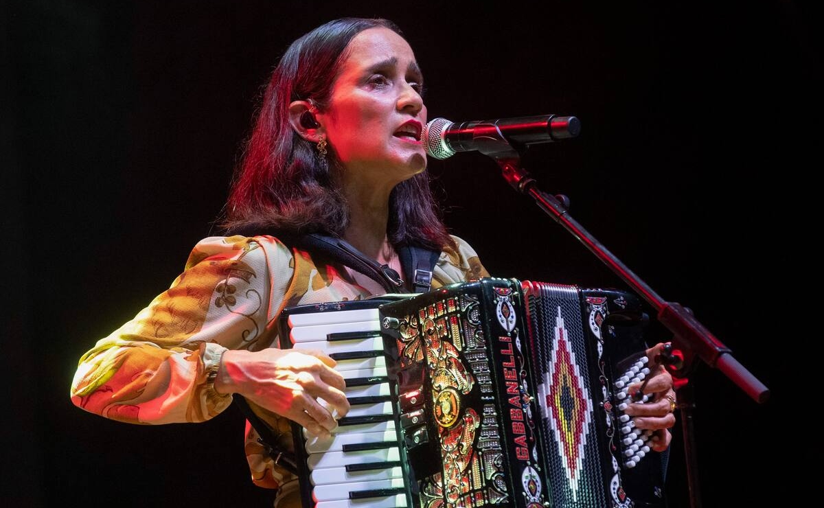 Julieta Venegas en concierto. (Foto: EFE/Marcial Guillén)