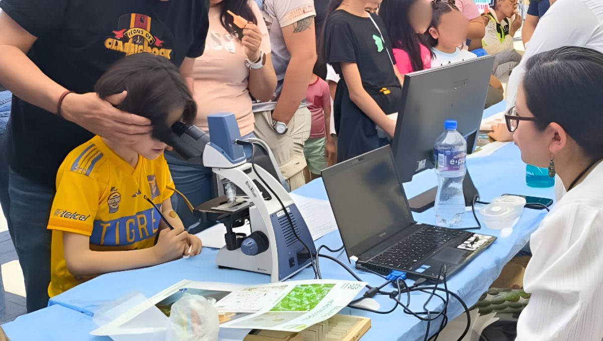 Las organizadoras invitaron a las familias a participar en esta jornada enfocada en despertar el interés por la ciencia. | Especial