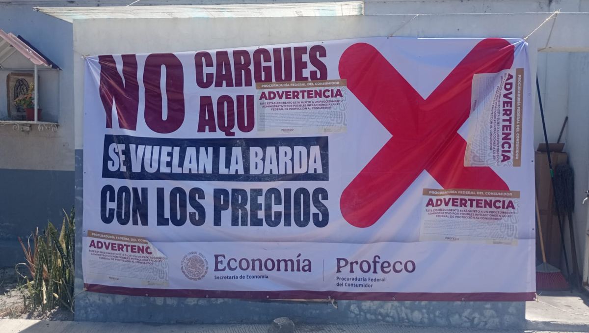 Profeco coloca lonas en gasolineras que no respetan precios | Especial