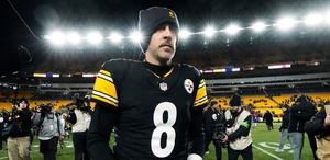 Aaron Rodgers, veterano quarterback, habría llegado a un acuerdo para jugar una temporada más en los Steelers.