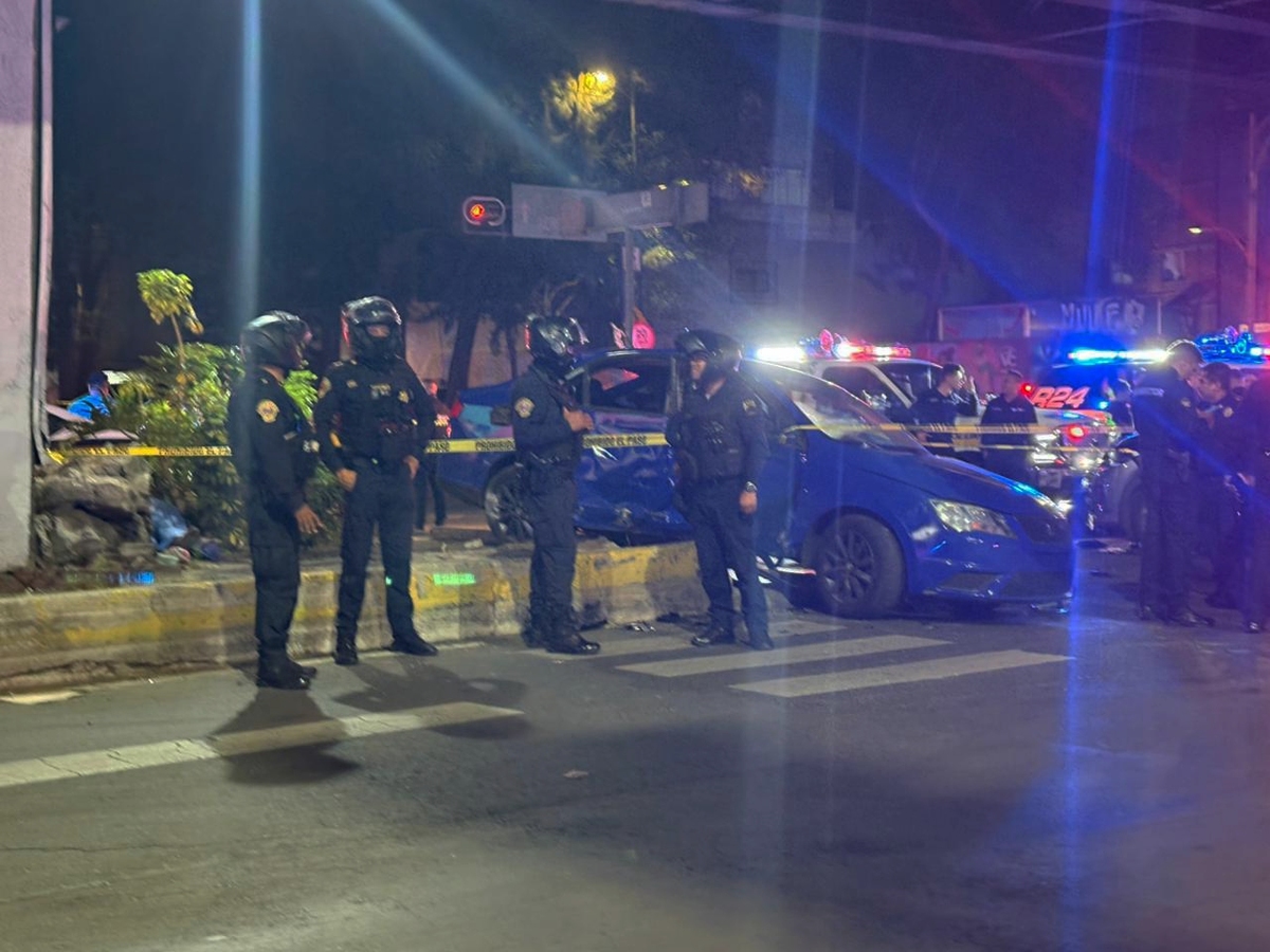 Al lugar del accidente vial se movilizaron elementos de ls SSC y cuerpos de emergencia. | Enrique Luna