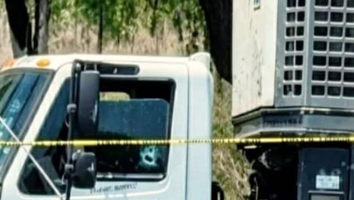 La FGJEM investiga el homicidio de un trailero ocurrido tras un presunto intento de asalto en Izcalli. Foto: Especial