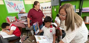 La maestra Conchita y sus 55 años enseñando entre cambios, violencia y nuevos retos escolares. | Yazmín Sánchez