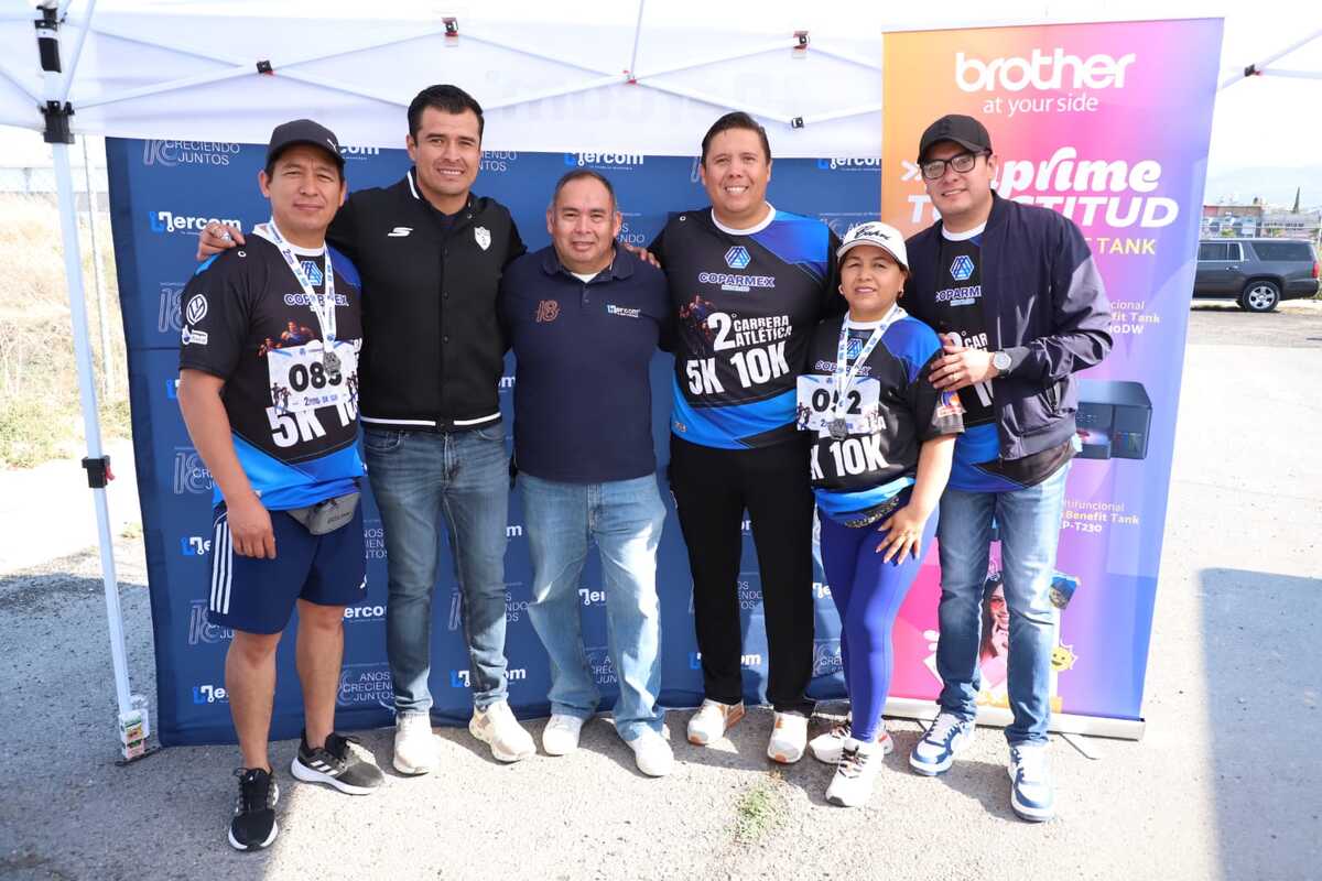 Corredores toman calles en carrera de Coparmex Hidalgo. (Cortesía)