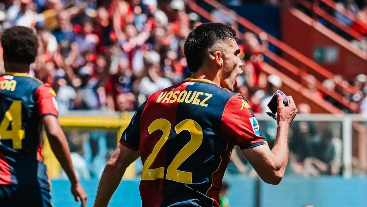 Johan Vásquez anota gol en la derrota del Genoa ante el AC Milan (Instagram @genoacfc)