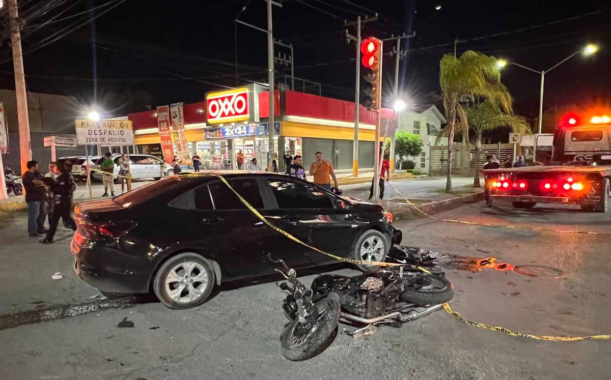El accidente ocurrió la noche del lunes sobre el bulevar Rodríguez Triana. | Foto: Especial
