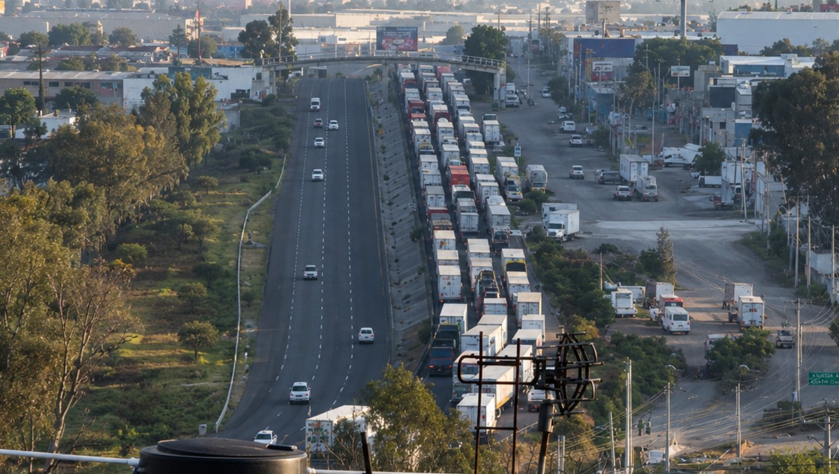 Bloqueo en carretera Queretaro-Guanajuato: continúan protestas | Especial