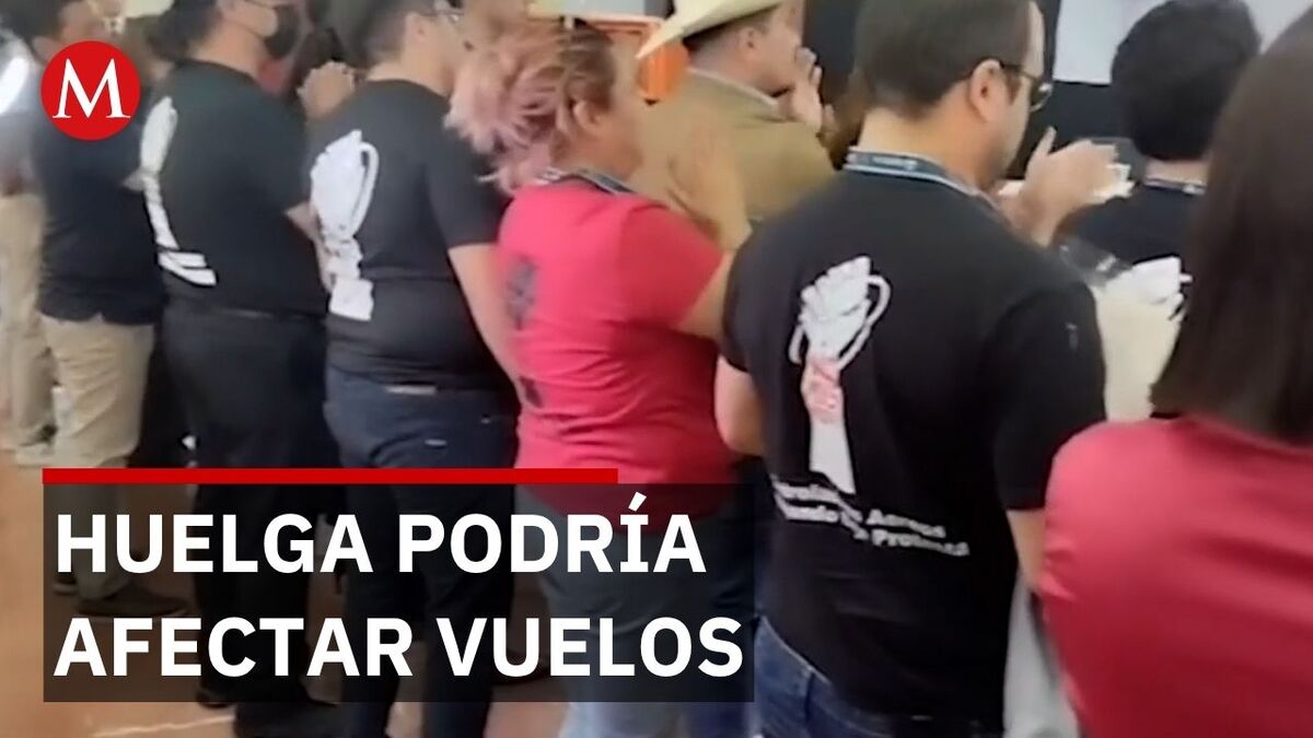 Controladores aéreos anuncian posible huelga por déficit de personal