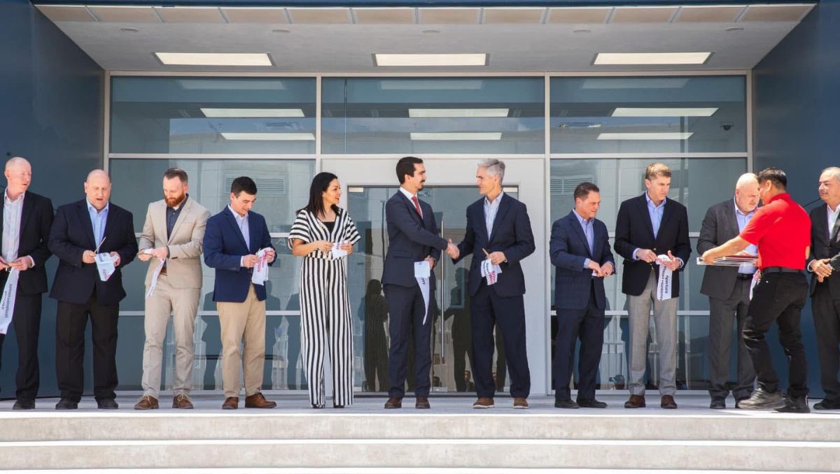 En mayo de 2024, American Woodmark Corporation abrió planta en Ciénega de Flores. Especial