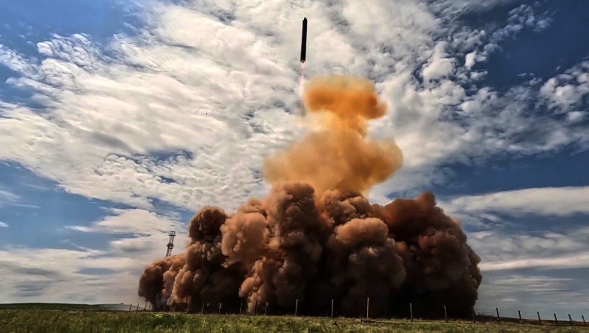Rusia realizó maniobras de prueba con sus armas nucleares. | Foto: AP