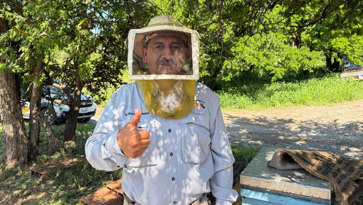 El apicultor Alberto Vigil Jiménez advirtió que si las abejas desaparecen la afectación sería enorme para la producción de alimentos. Susana Paredes