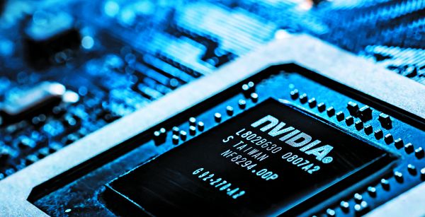 Cada vez más compañías dependen de los chips de la firma estadunidense. Joel Saget/AFP