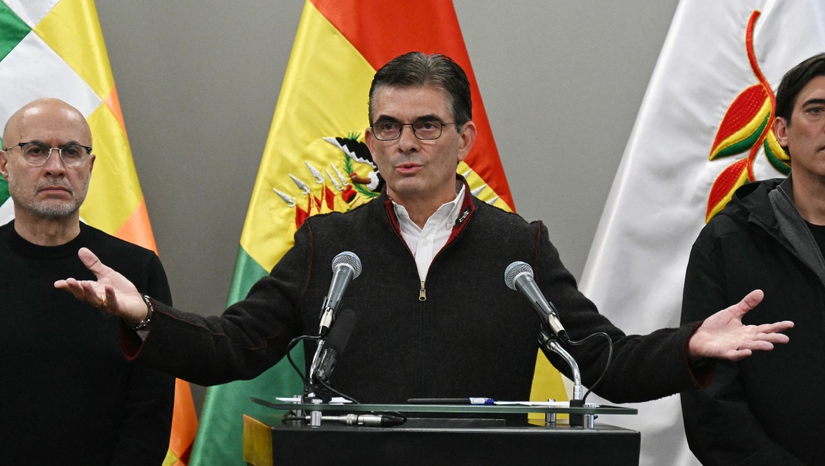 El líder centroderechista acusa a manifestantes de "perturbar el orden democrático" | Foto: AFP