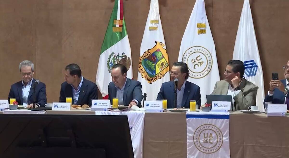 Manolo Jiménez se reunió con empresarios de la región sureste para abordar temas de nearshoring, infraestructura, empleo y blindaje.| Especial.